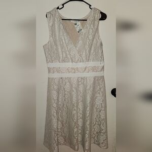 White & cream lace dress size 16